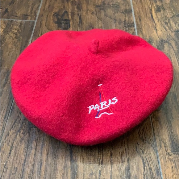 Girl’s Red Beret - Picture 2 of 5